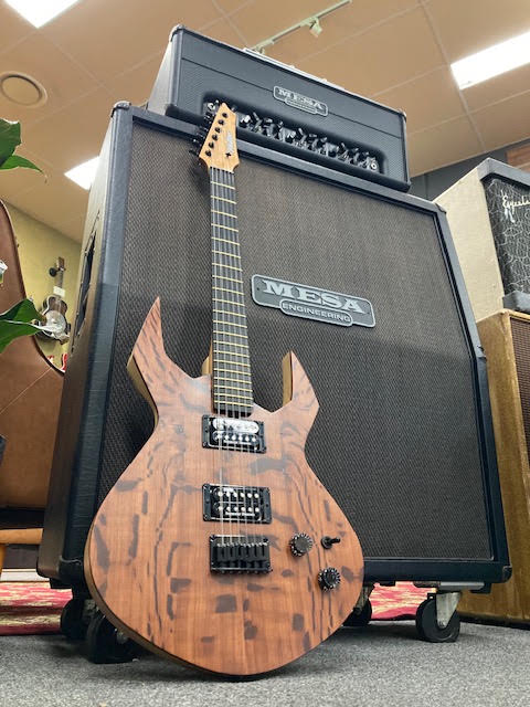 Walton Custom Electric guitar "Razors Edge"