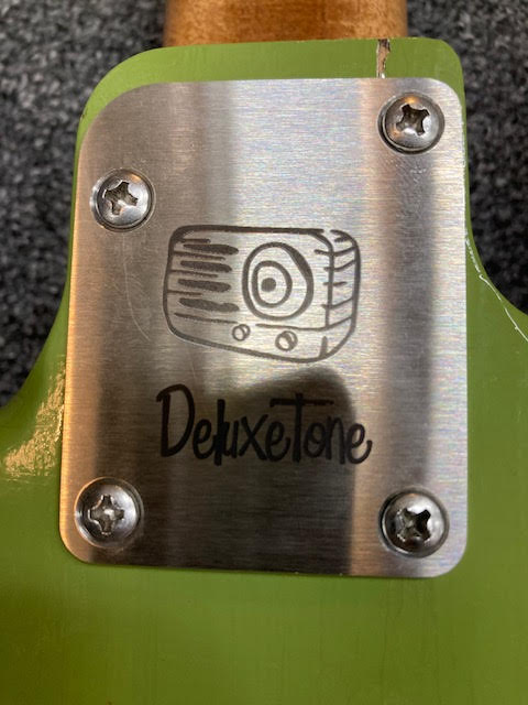 2026 DeluxeTone Cosmopolitan "Super Sonic" w/ hardcase