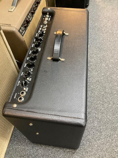 Fender Hotrod Deluxe 3 guitar amplifier (preowned)
