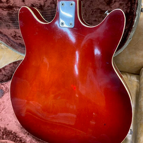 Supro Clermont 1967-8 semi-hollowbody electric guitar w/ case