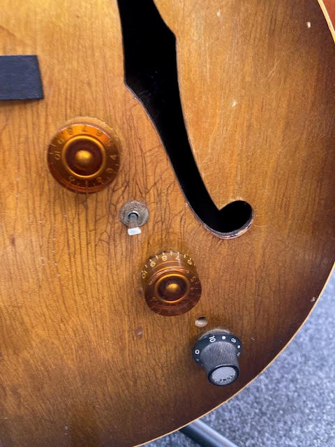 Gibson ES125 1956 hollowbody Guitar w/ mods + case