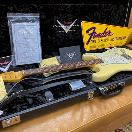 Fender Custom Shop Limited Edition relic 1964RI w/case