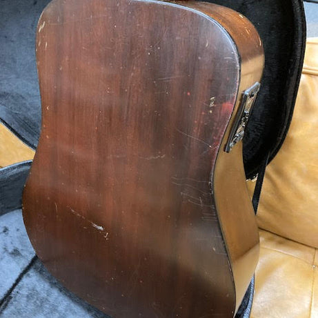 Guild D35 1976 vintage acoustic electric w / case