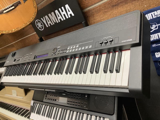 Yamaha CP40 Stage Professional Piano (preowned) w/ stand + sustain pedal .