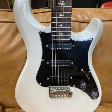 PRS SE NF3 Pearl White w/ gigbag (preowned excellent cond)