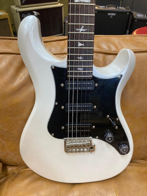 PRS SE NF3 Pearl White w/ gigbag (preowned excellent cond)