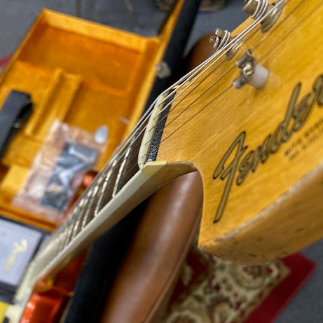 Fender Custom Shop Stratocaster 1967RI Limited edition Relic w/ case + candy