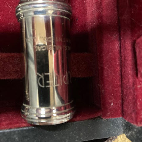 Jupiter Flute SFL511E w / case (preowned)