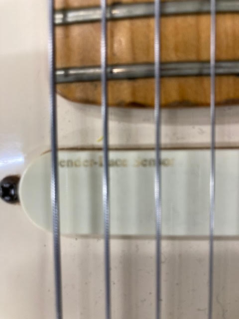 Fender Strat Plus electric guitar - 1 owner Black w/ case