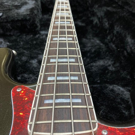 Custom Jazz bass w/ Fender case (preowned)