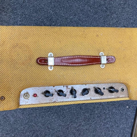 Fender Blues Junior Tweed Limited edition guitar amplifier (preowned)