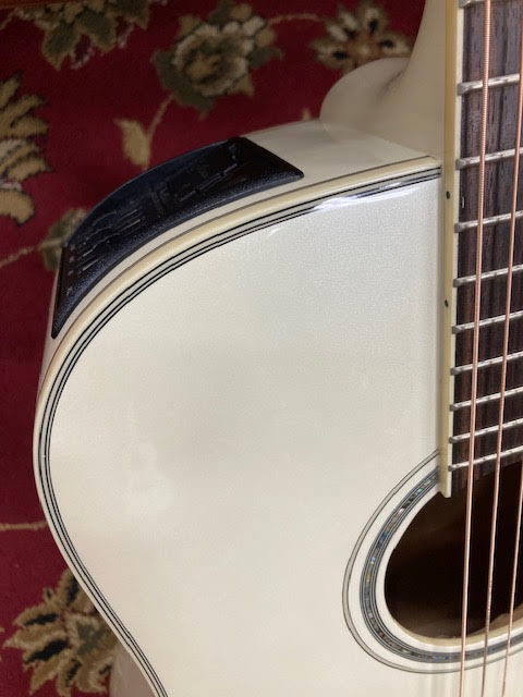 Takamine G37 Series Dreadnought AC/EL Guitar with Cutaway in Pearl White Gloss Finish (preowned)