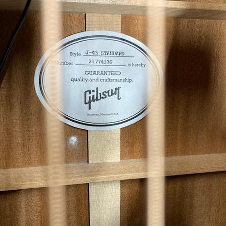Gibson J45 standard 2024 w/ hardcase (preowned)