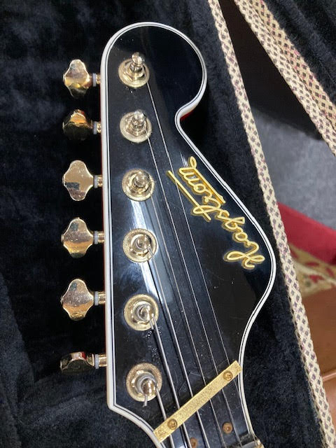 Preowned Hagstrom 1967RI "Elvis" guitar w/ case