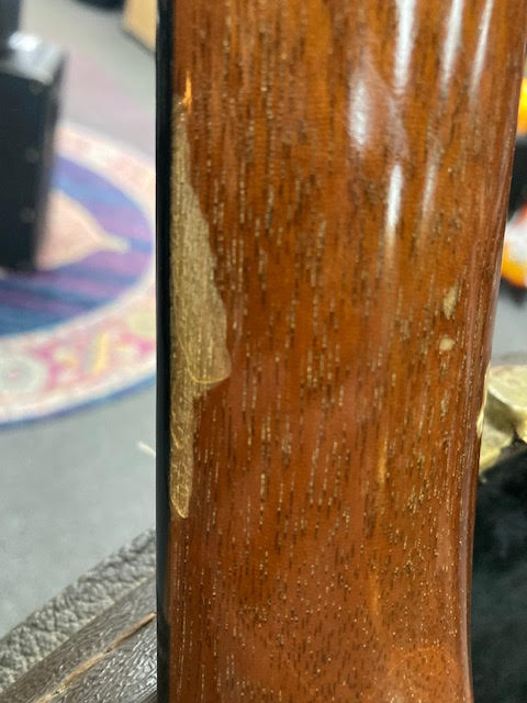 Taylor 710CE 1999 acoustic/electric guitar w/ case