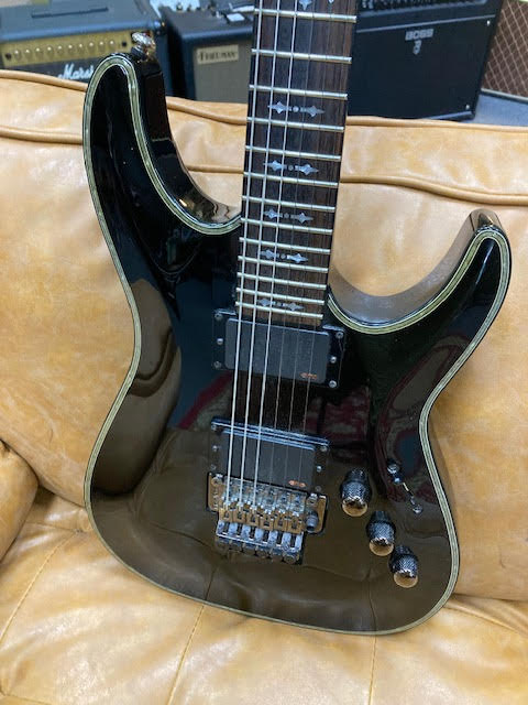 Schecter Black Diamond Series Hellraiser (preowned)