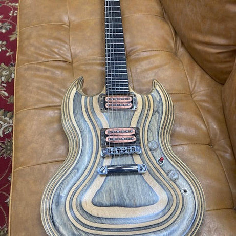 Gibson Zoot 2009 Limited edition  Black and Natural w/ gigbag