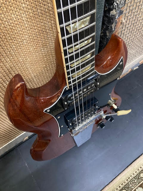 Vintage Gibson SG 1969 w/ original Aus delivered case . Players grade