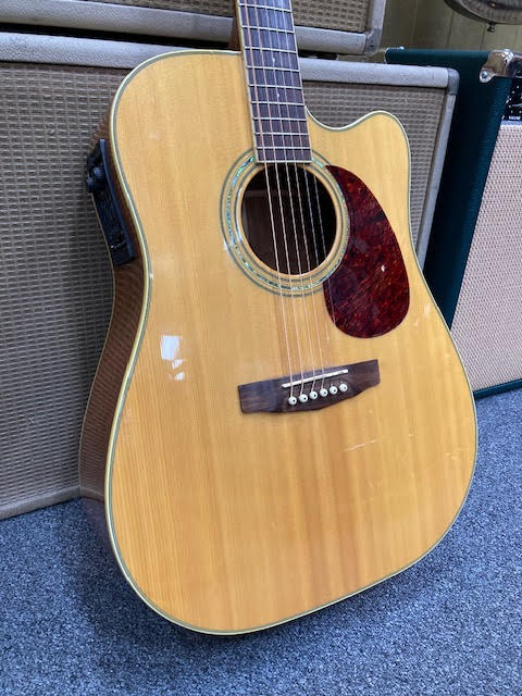 Preowned Cort MR730FX excellent condition Made in Korea w/ polyfoam case