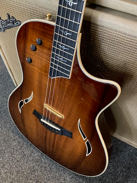 Taylor T5 C2 Koa acoustic/electric guitar (preowned) 2011