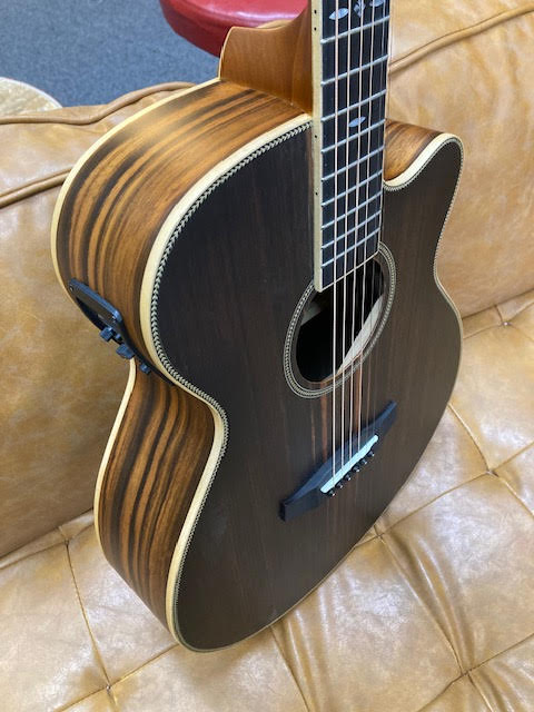 Tanglewood TDBTSFCEAEB Discovery Exotic Superfolk C/E All Ebony (shop stock)