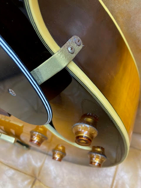 Washburn J-5 Hollowbody 2013 Jazz series (preowned)