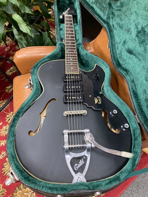 Guild Starfire 1 Jet90 Semi Hollow Satin Black / hardcase ( preowned )