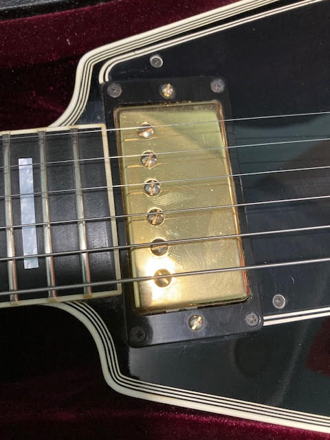 Gibson Flying V Custom Ebony w/ hardcase