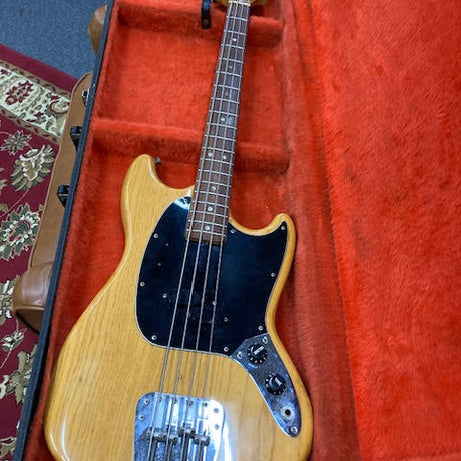 Fender Mustang Bass 1977 w/ case