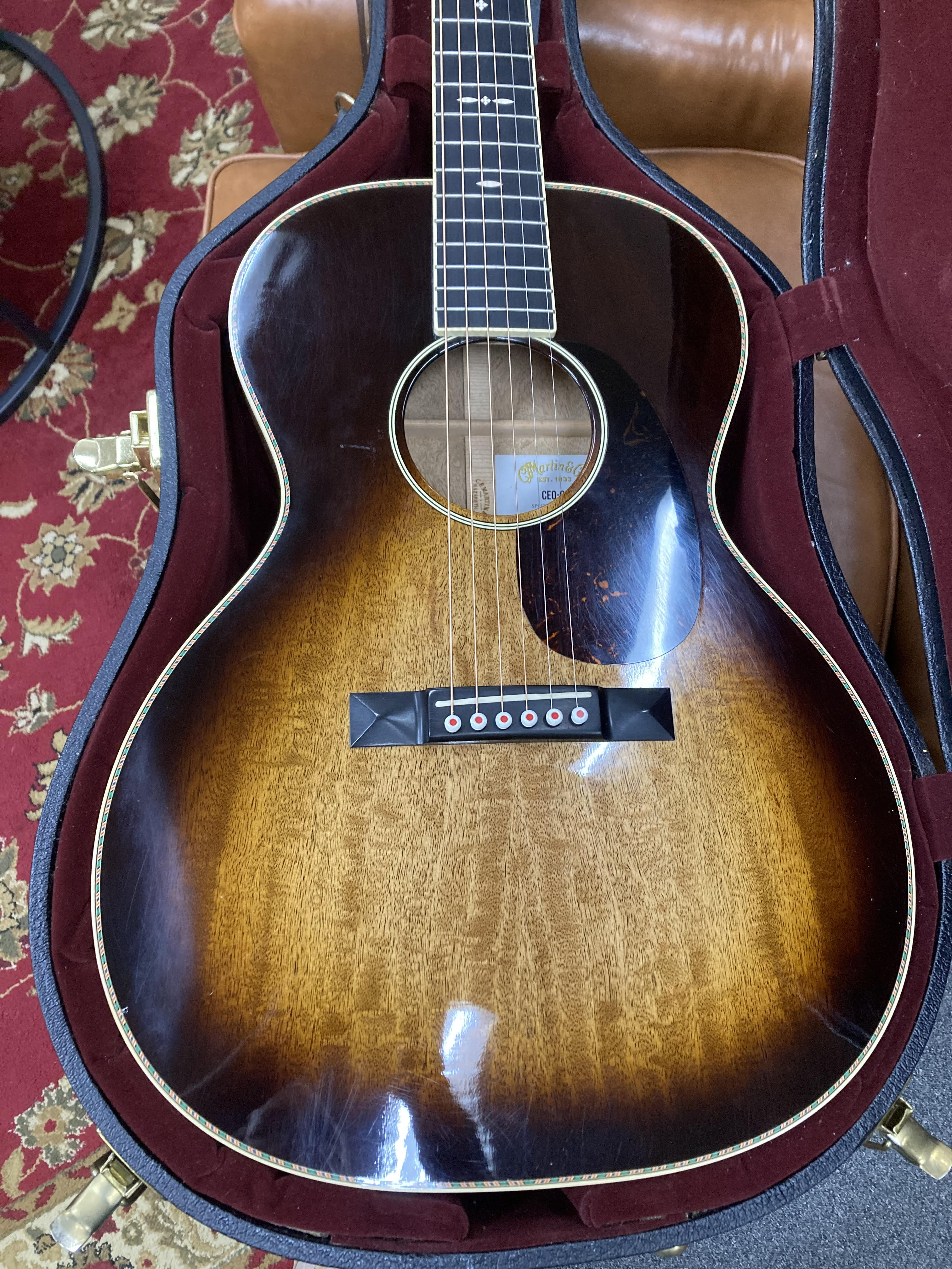 Martin CEO-9  acoustic guitar w/ case (preowned)
