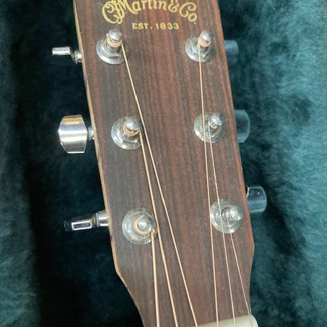 Martin OM-1 acoustic/electric guitar w/case (preowned)