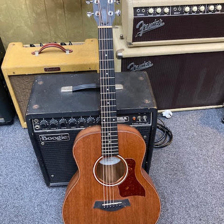 Preowned Taylor GS Mini w/ deluxe gigbag