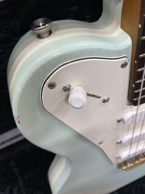 DeluxeTone Radiola Trio "Blue Bird" w/ hard case