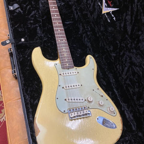 Fender Custom Shop Limited Edition relic 1964RI w/case