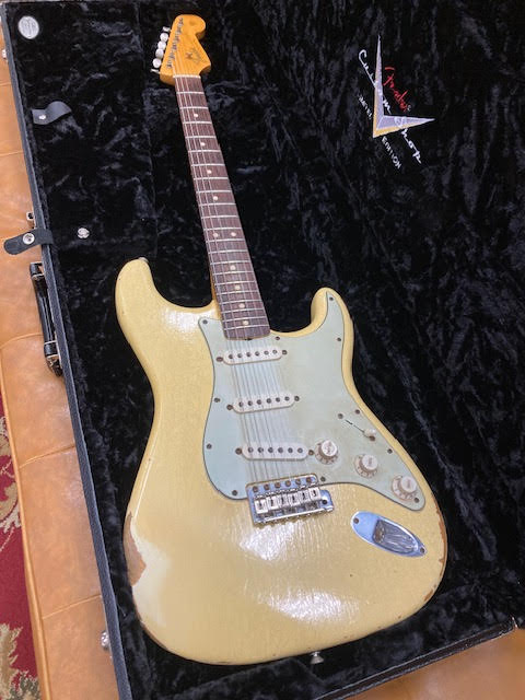 Fender Custom Shop Limited Edition relic 1964RI w/case