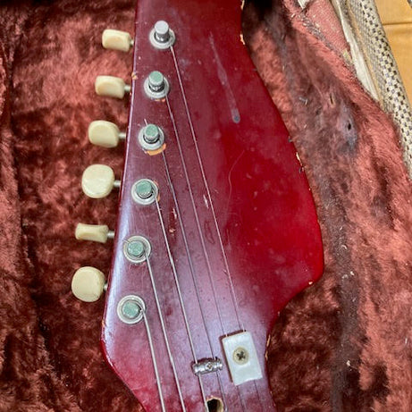 Supro Clermont 1967-8 semi-hollowbody electric guitar w/ case