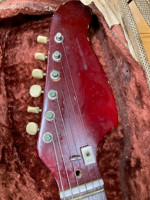 Supro Clermont 1967-8 semi-hollowbody electric guitar w/ case