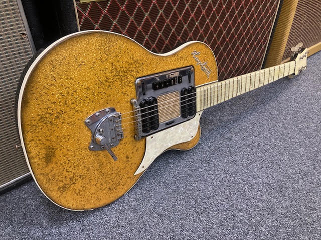 Vintage Hagstrom P90 electric guitar w/ hardcase