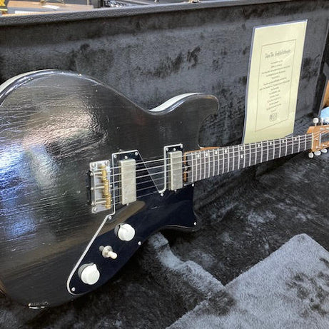 DeluxeTone Cosmopolitan Duo "Sweet Tuxedo" Custom guitar w/ hardcase