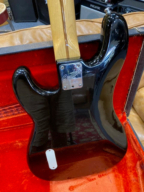 Fender Precision Elite 1983 Vintage Bass guitar w/ Vintage Fender case