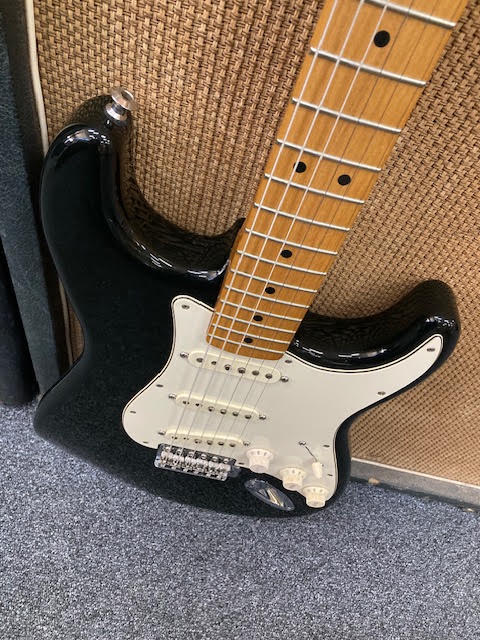 Fender Stratocaster Jimi Hendrix signature Mexico w/ Tweed Fender case