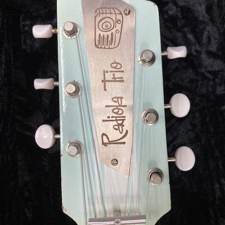 DeluxeTone Radiola Trio "Blue Bird" w/ hard case