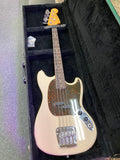 Fender Mustang Bass w/ Fender case Made in Japan ( preowned )