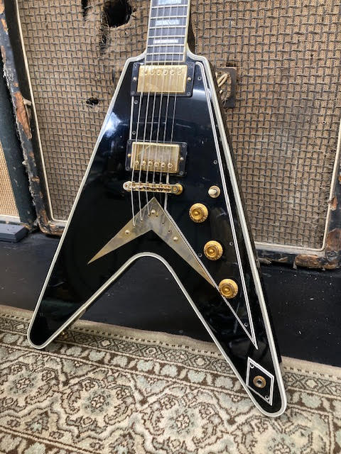Gibson Flying V Custom Ebony w/ hardcase