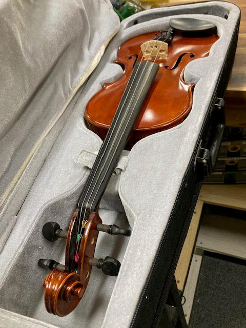 Enrico 14" Viola Student Extra w/ shoulder rest + bow + case