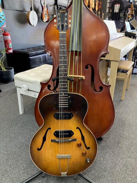 Gibson ES125 1956 hollowbody Guitar w/ mods + case