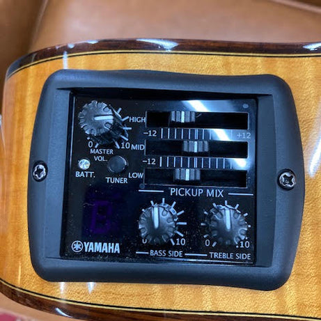 Yamaha NTX900FM Classical Acoustic-Electric Guitar w/Flamed Maple Back (preowned)