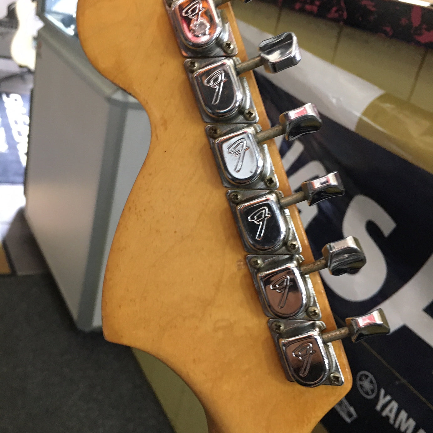 Vintage 1974 Fender Stratocaster w/ original case