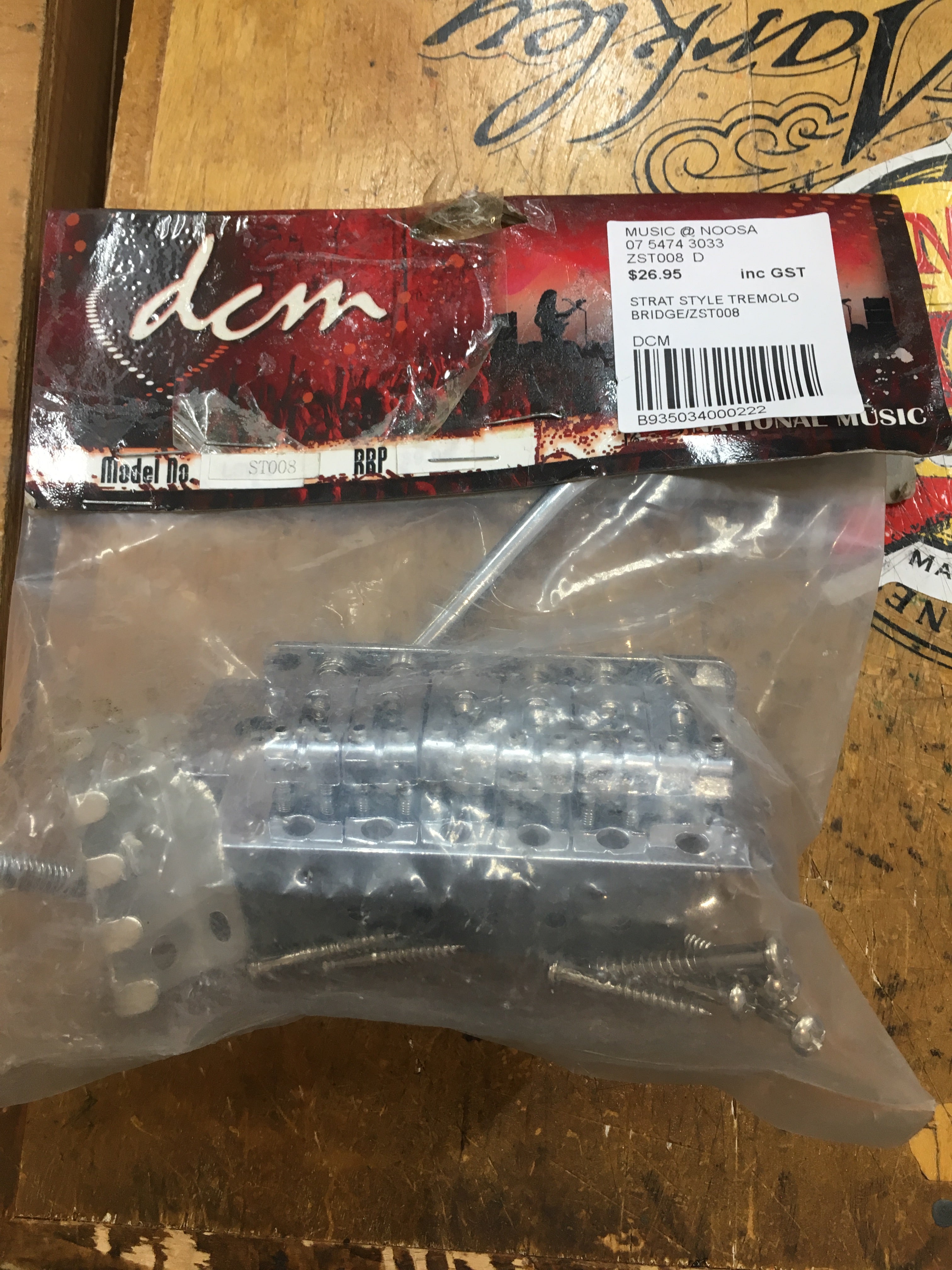 DCM Strat style tremolo bridge