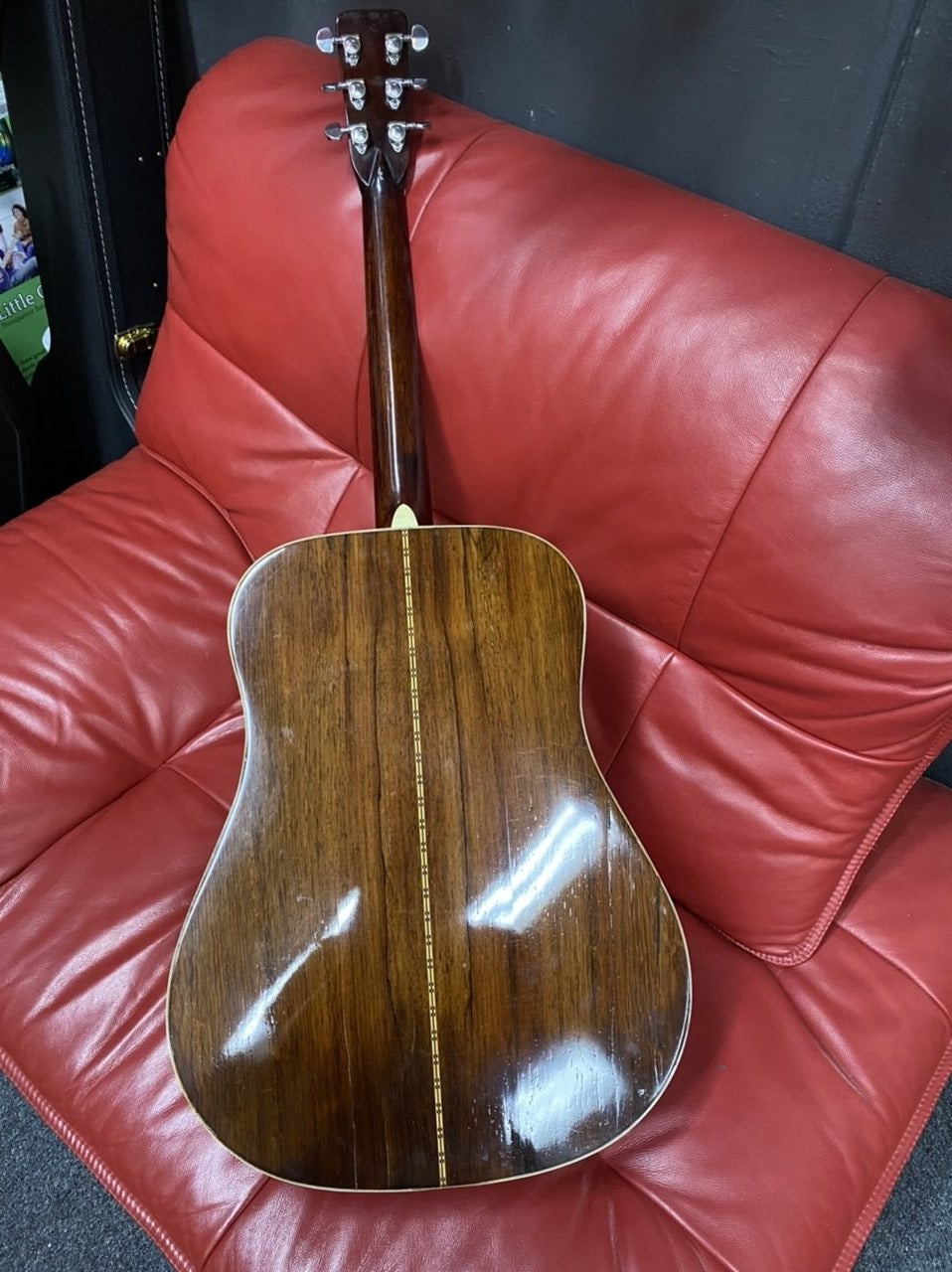 Martin D28